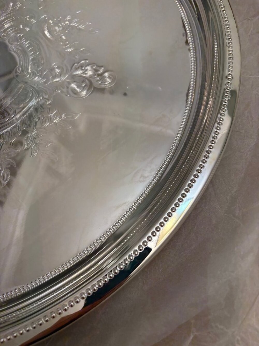 TOWLE SILVERPLATE ROUND GALLERY TRAY NIB - Picture 3 of 14